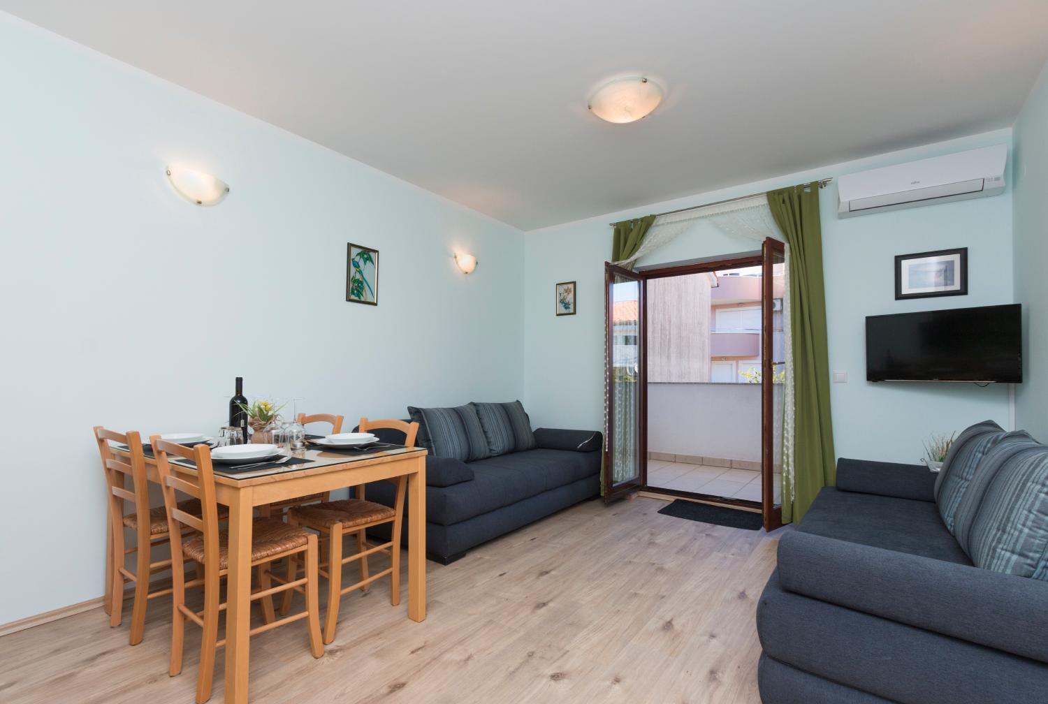 Milos Apartment Pula Eksteriør billede