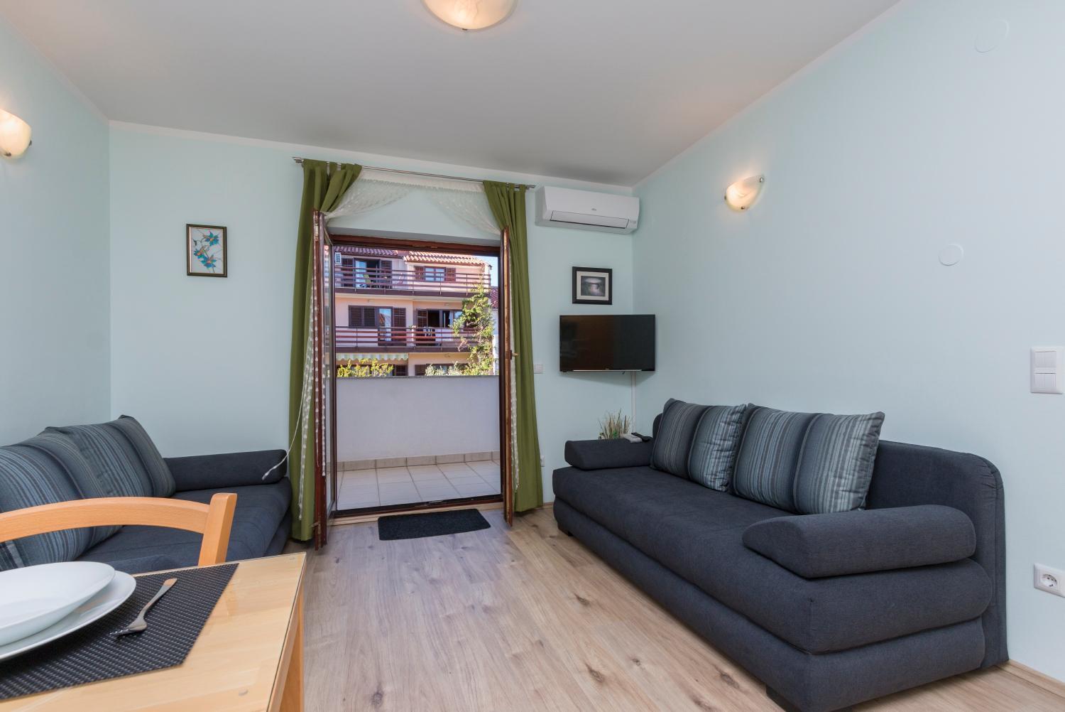 Milos Apartment Pula Eksteriør billede